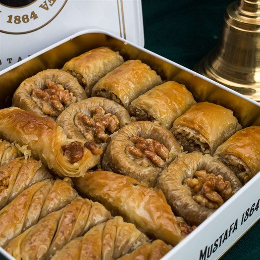 Assorted Walnut Baklava in Metal Gift Box 1kg (35.27oz) - TurkishTaste.com