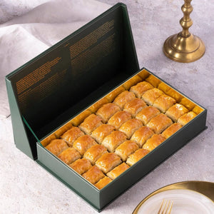 Fresh Baklava with Pistachio - Gift Box