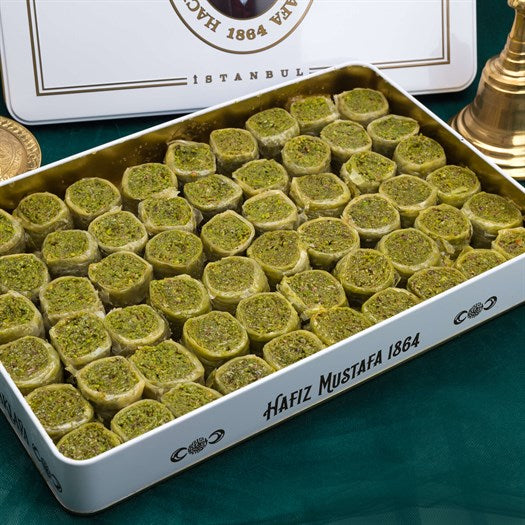 Palace Baklava with Pistachio in Metal Gift Box 2kg (70.54oz) - TurkishTaste.com
