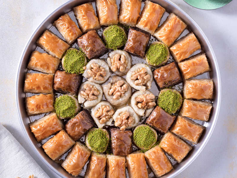 Special Tray Fresh Baklava with Walnuts - TurkishTaste.com