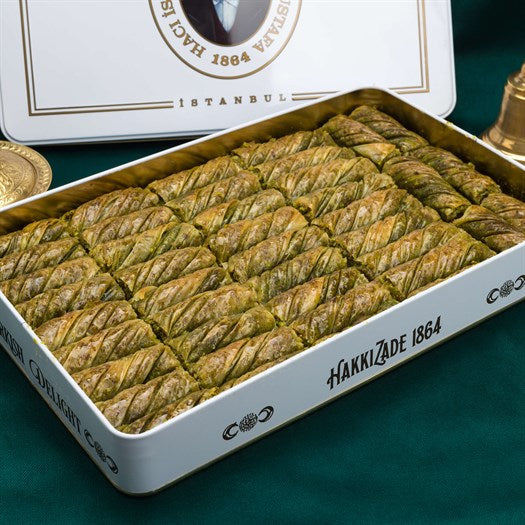 Pistachio Twister Baklava in Metal Gift Box 2kg (70.54oz) - TurkishTaste.com