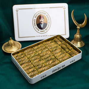 Pistachio Twister Baklava in Metal Gift Box 2kg (70.54oz) - TurkishTaste.com