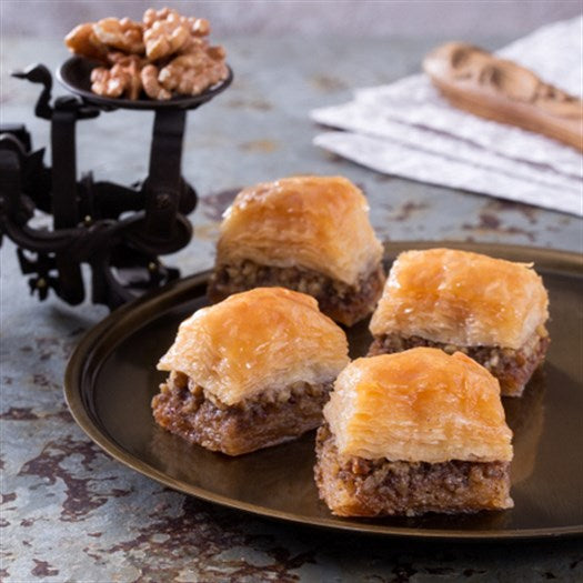 Fresh Classic Walnut Baklava - TurkishTaste.com